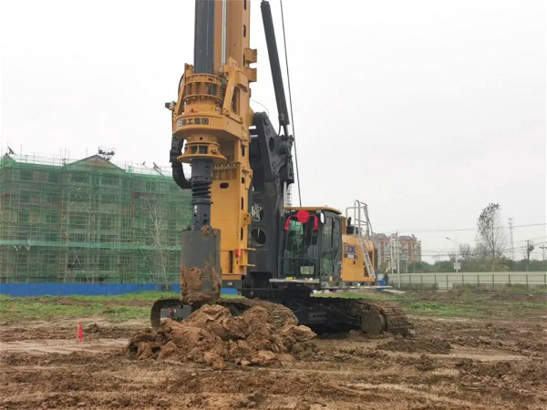 哪款旋挖鉆機(jī)是您心中的房建“小鋼炮”呢？.jpg
